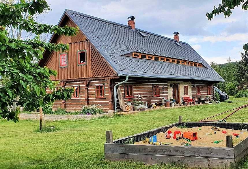 Cabane en rondins U Oli Chlum u Dubé