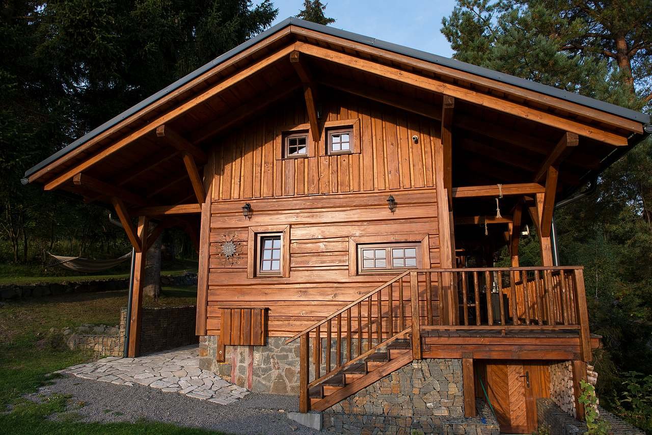 log house in full beauty