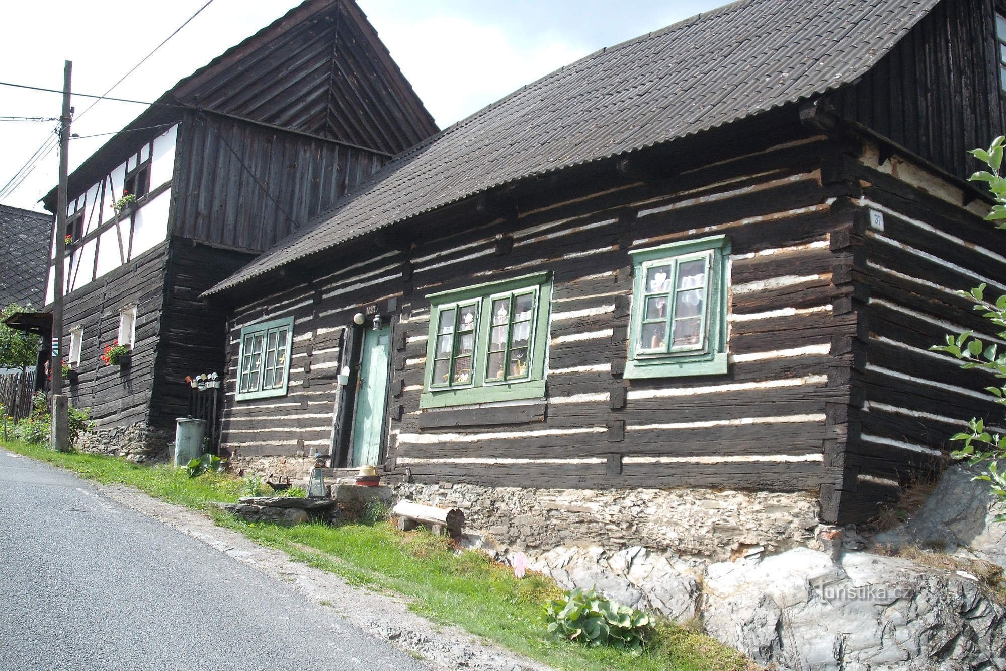 丸太小屋