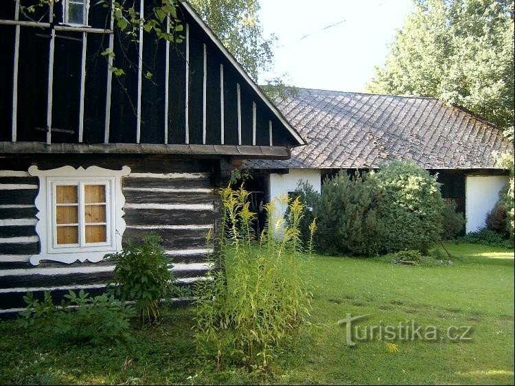 Roubenky: Volksarchitektur im Dorf