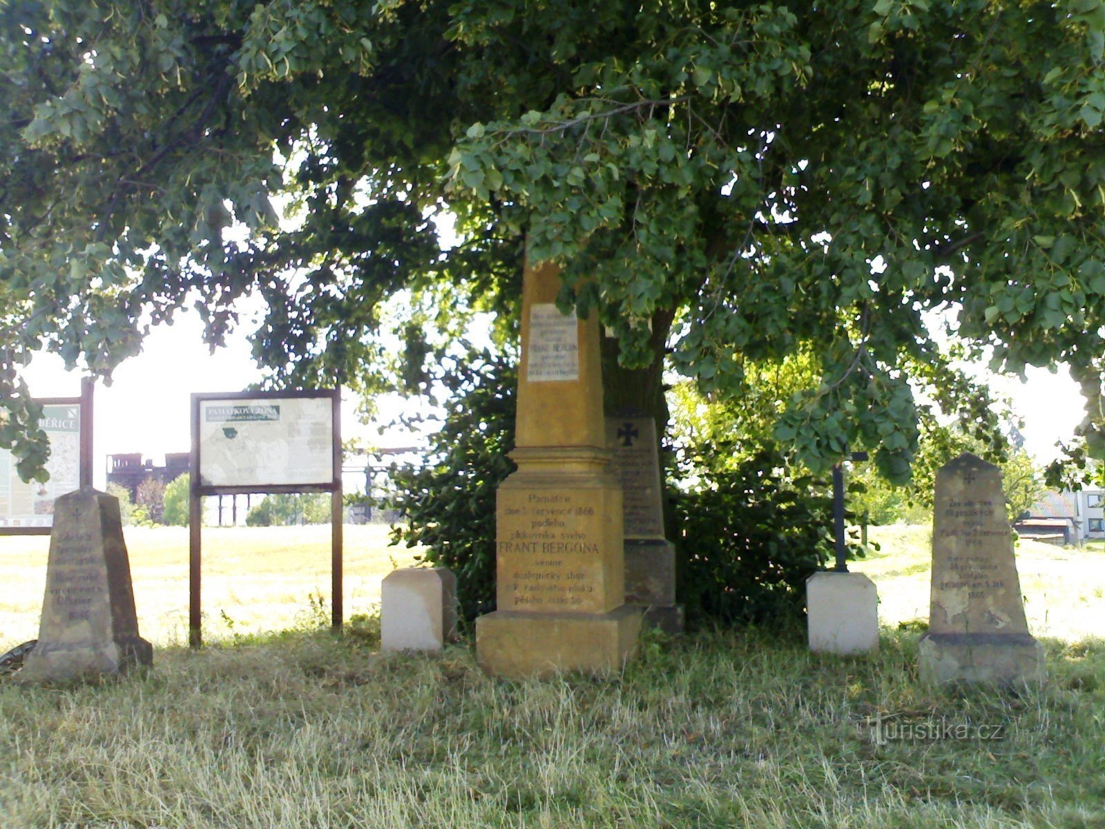 Rózběřice - monument från slaget 1866