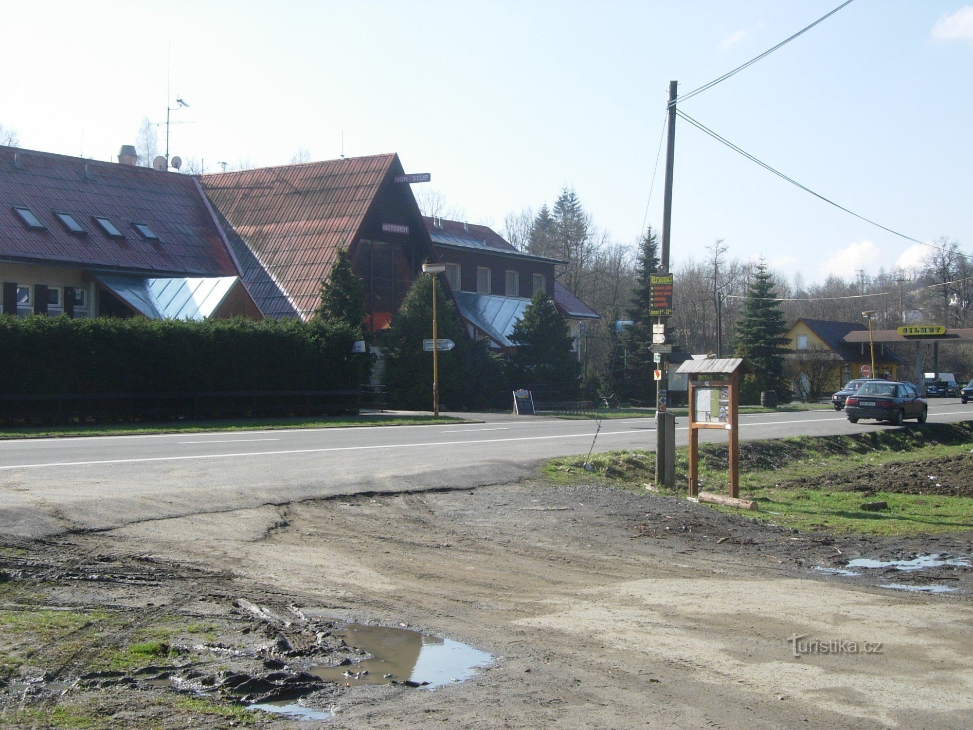 Devil's Rock Crossroads