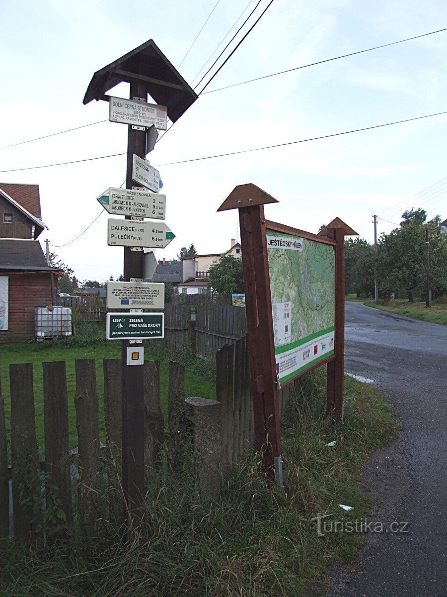 Crossroads Dolní Černá Studnice