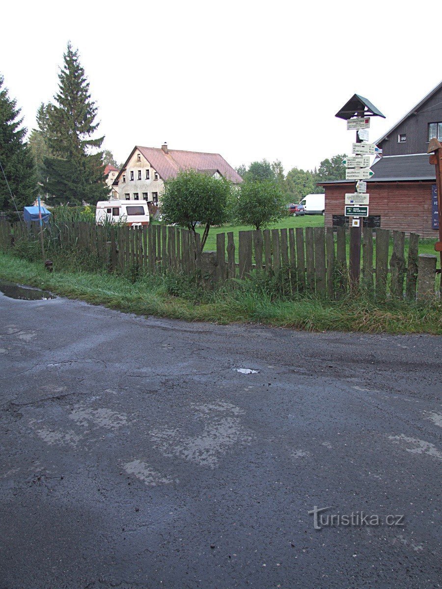 Crossroads Dolní Černa Studnice