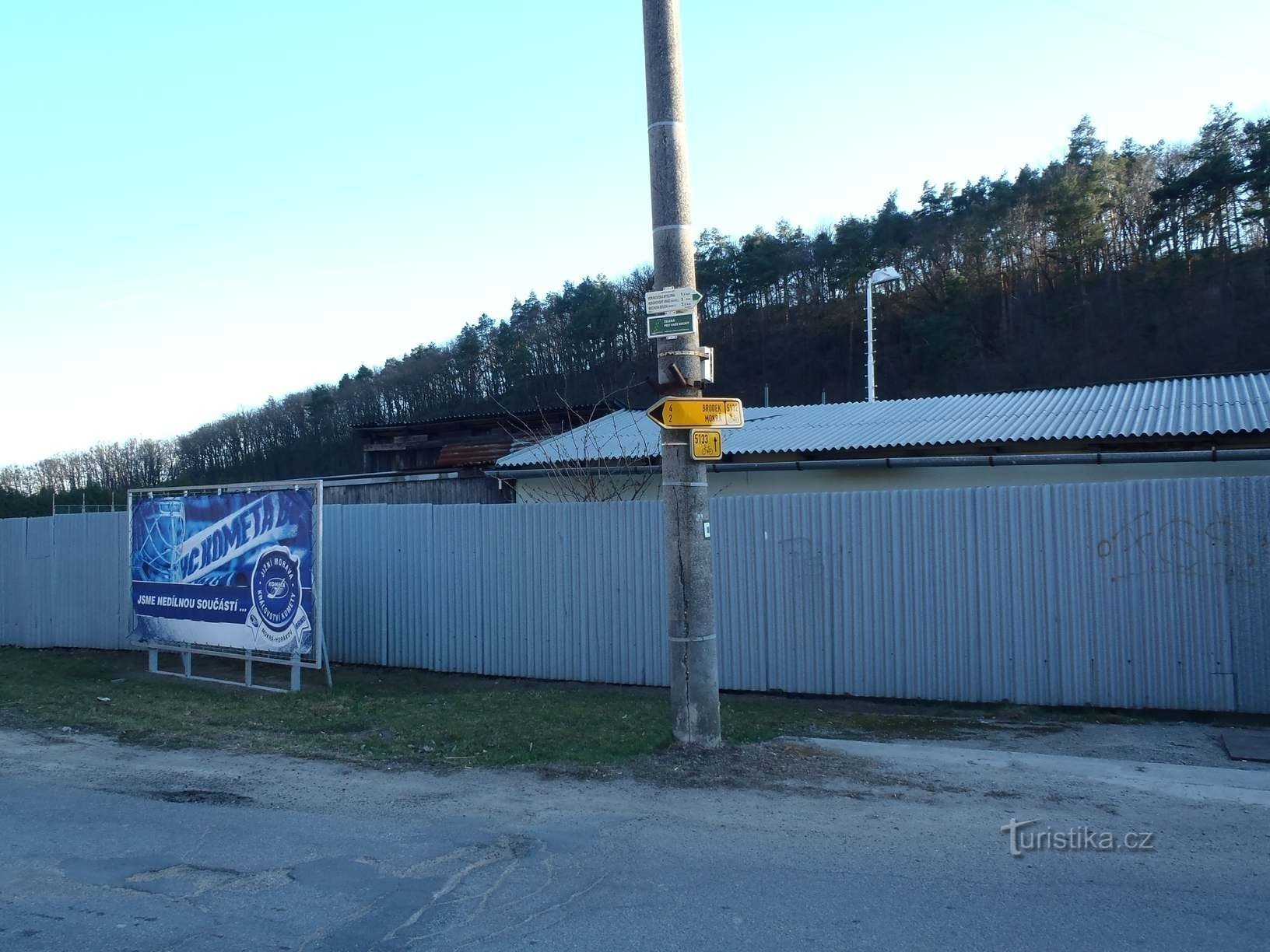 Węzeł autobusowy Horákov - 25.3.2012