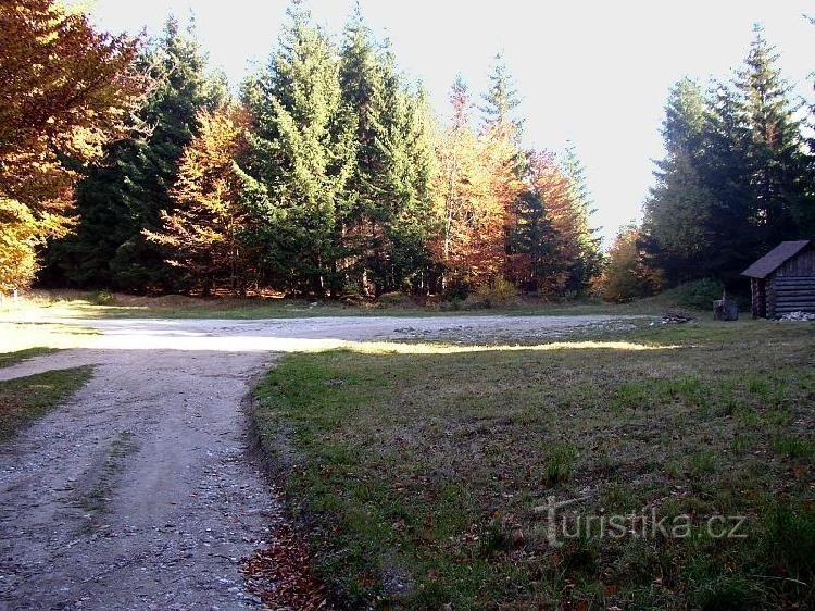 Rozcestí Nad Travnou: Crossroads of tourist and cycle paths.