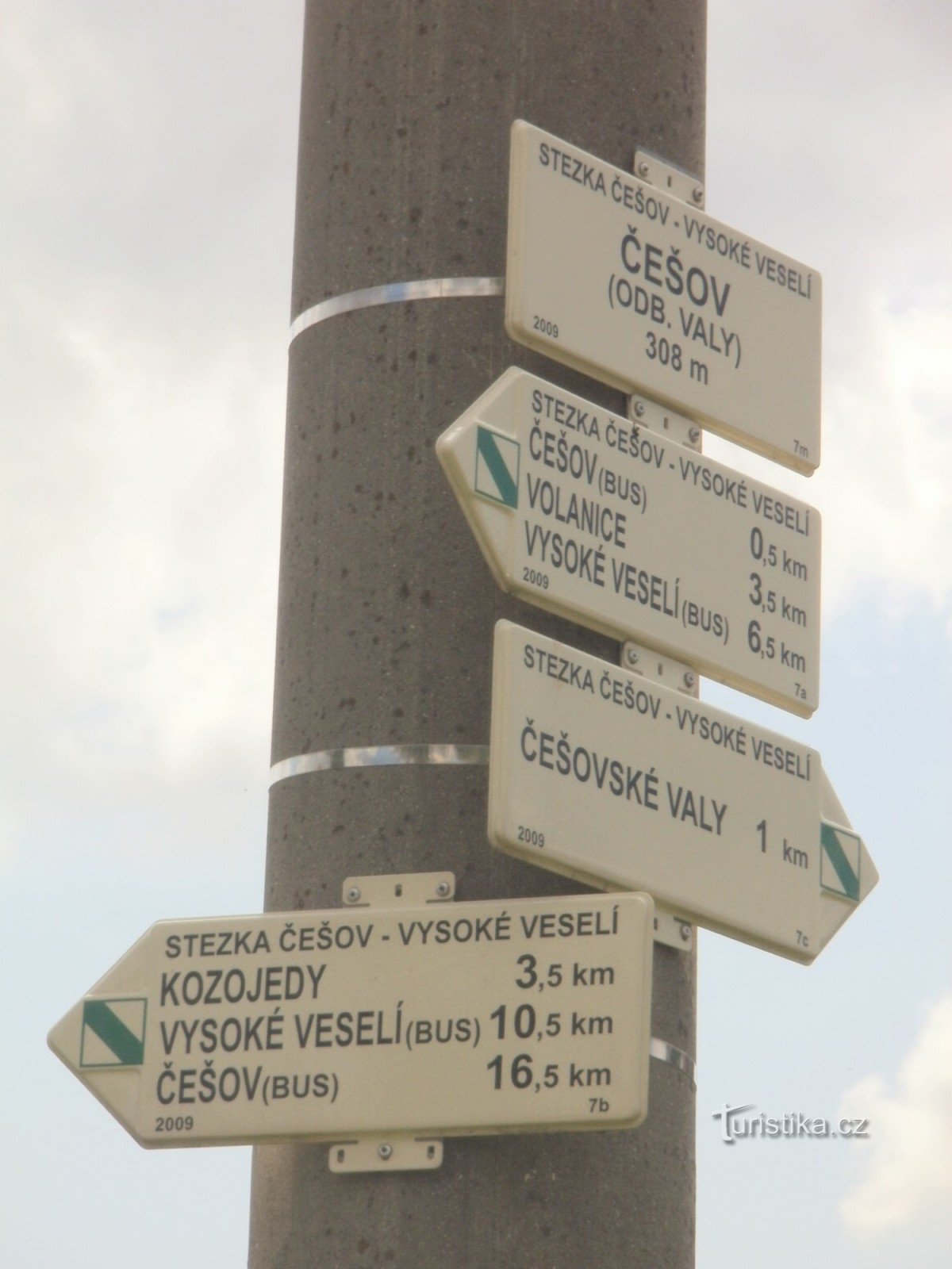 NS Češov-Vysoké Veselí - Češov afkørsel til voldene