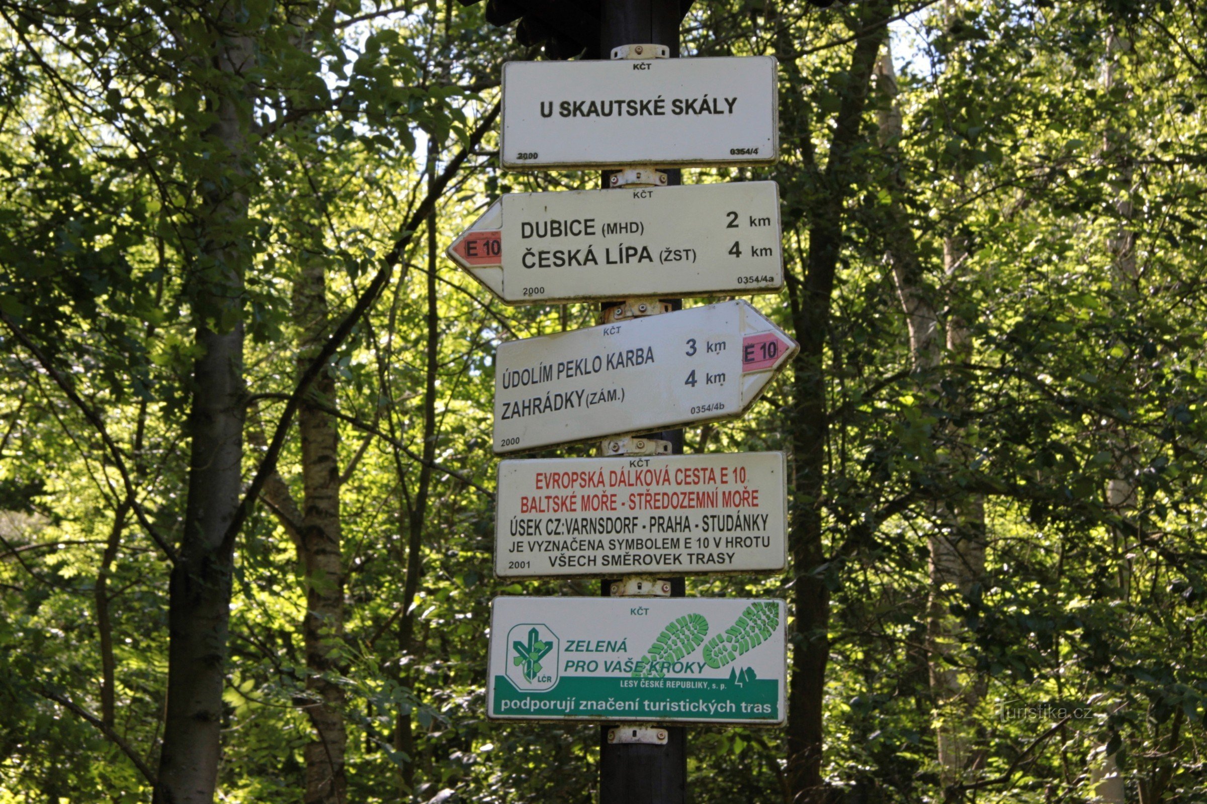 Kreuzung Am Pfadfinderfelsen vor der Hölle