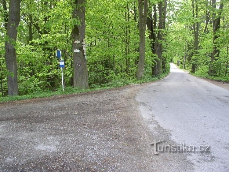 Kreuzung bei der Stříbrecký-Brücke