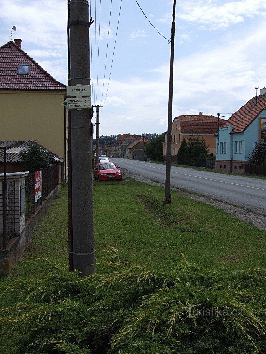 Kruispunt in Bdeněvsi