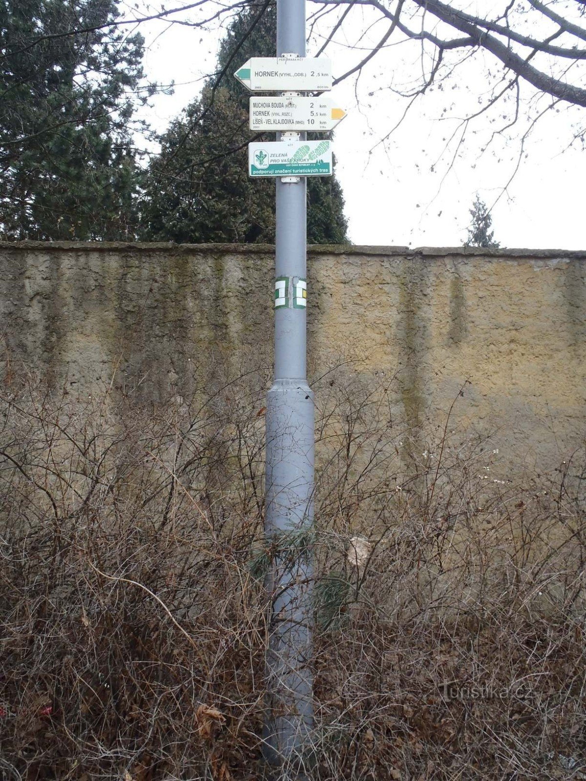 Placa de sinalização Brno Líšeň (transporte público) - 6.2.2012 de fevereiro de XNUMX
