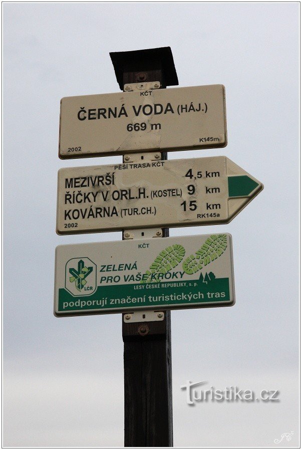 Drogowskaz Černá Voda, rezerwat zwierzyny