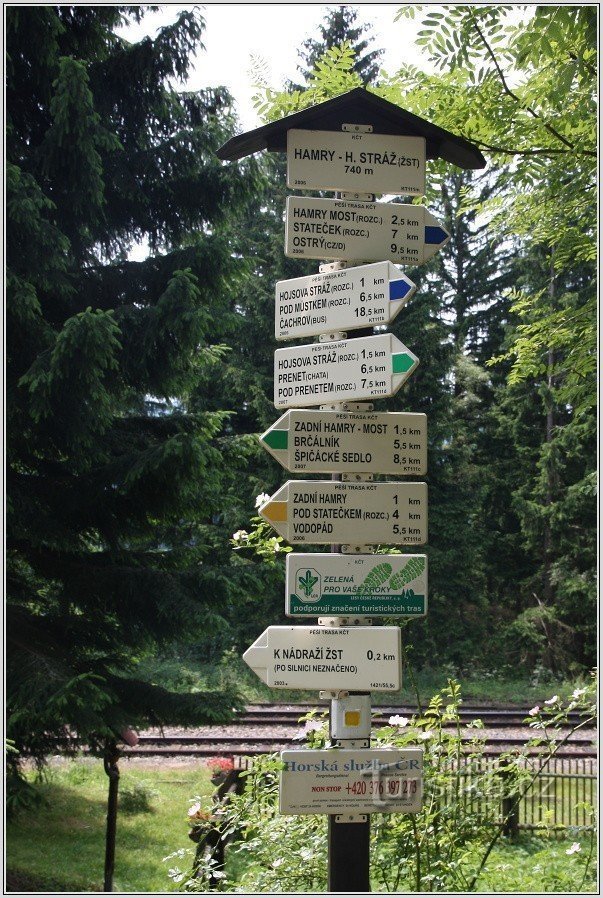 Signpost Hamry - Hojsova Stráž, railway line