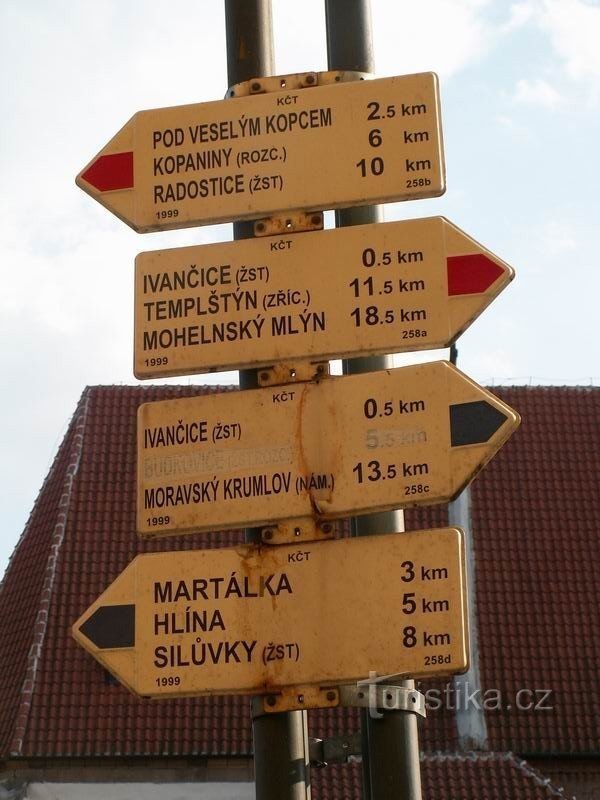 Ivančice signpost