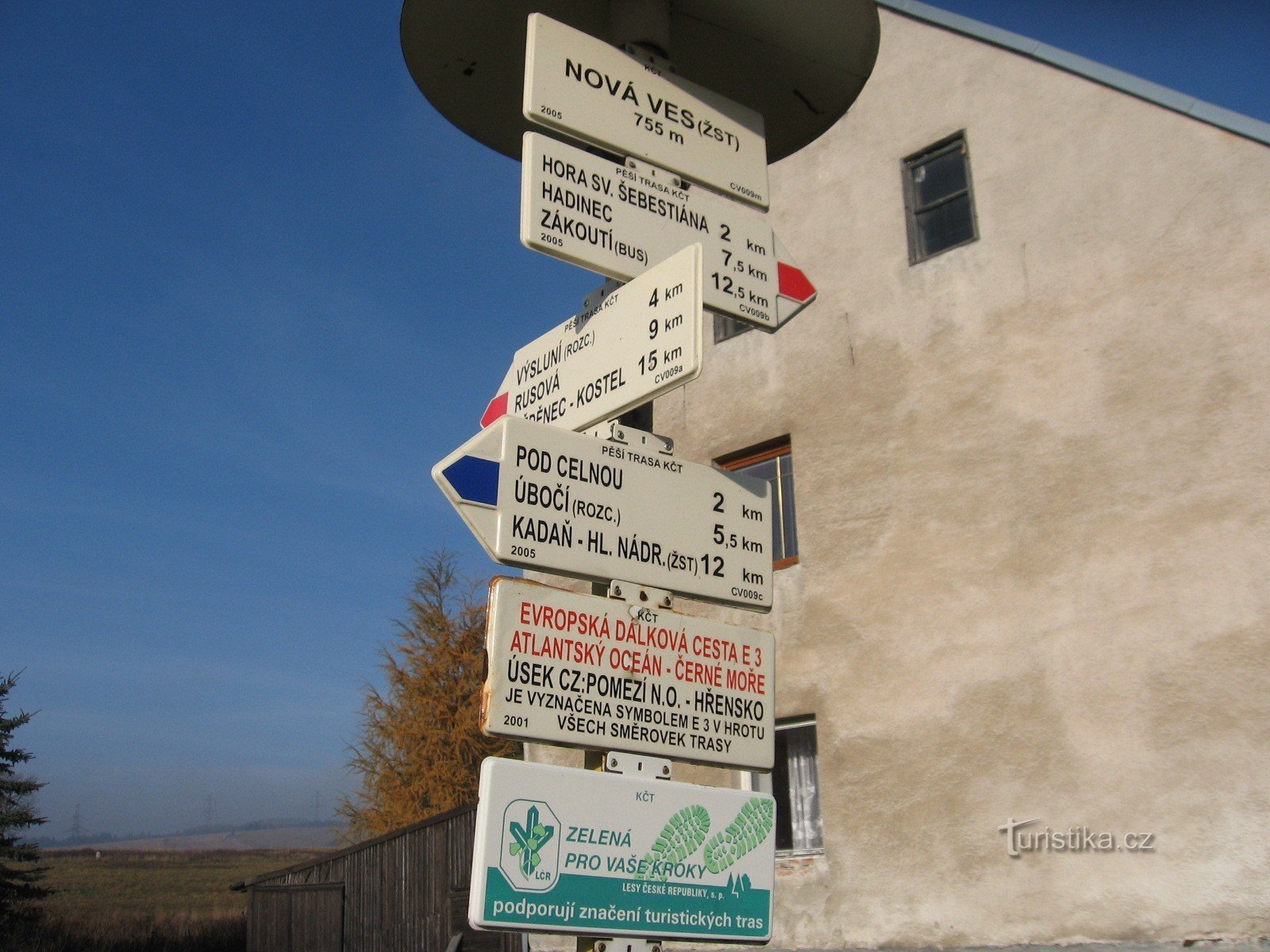 Signpost Nová Ves 755 m