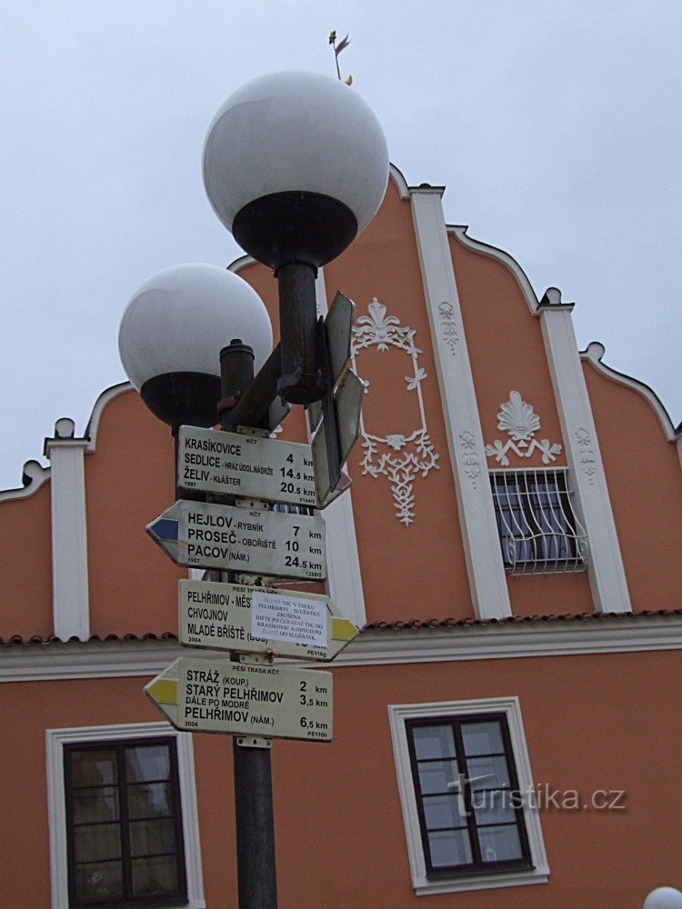 Signpost Pelhřimov - square