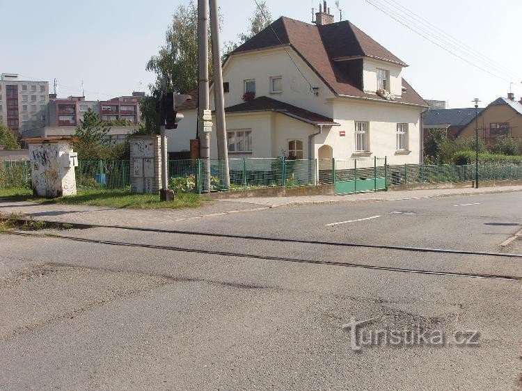 Placa de sinalização: vista da placa de sinalização na direção de Opava