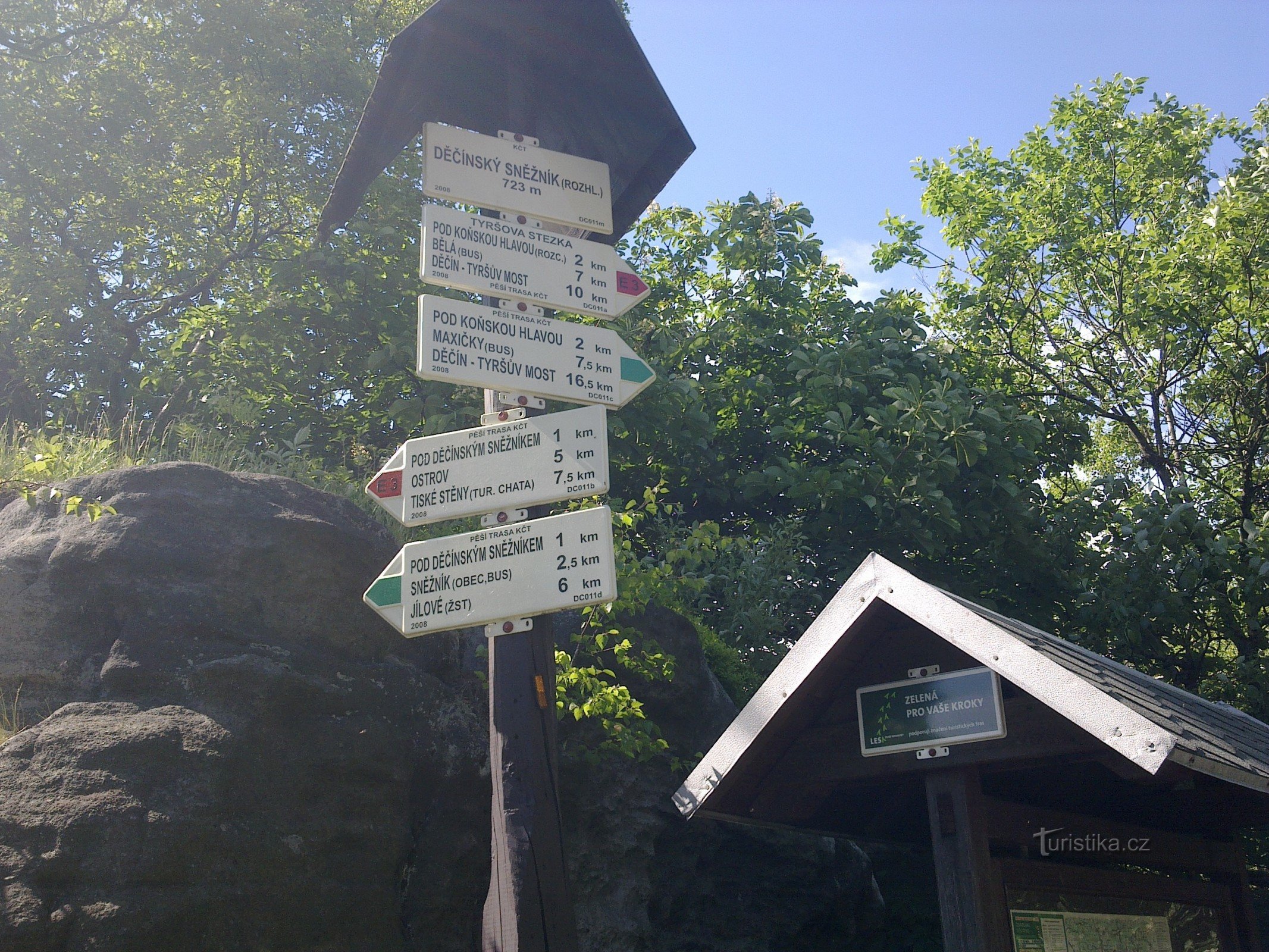 signpost near Děčínský Sněžník