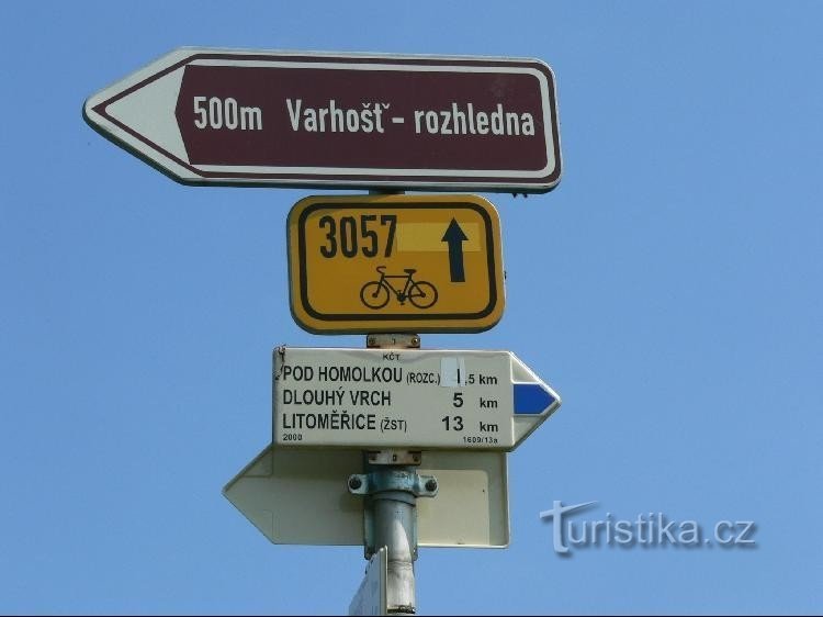 Πινακίδα στο Sedle pod Varhoštěm