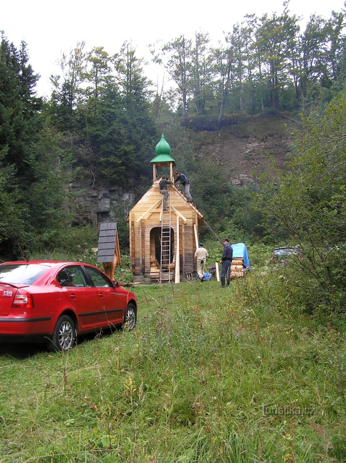 Une chapelle en construction
