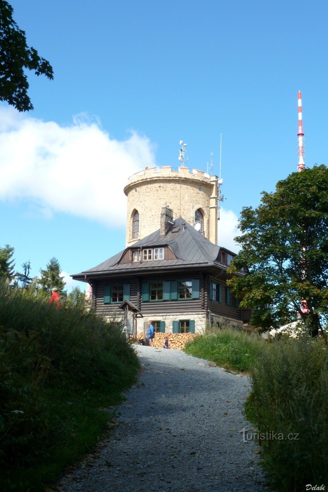 Lookout tower and mountain hut on Kleti 1