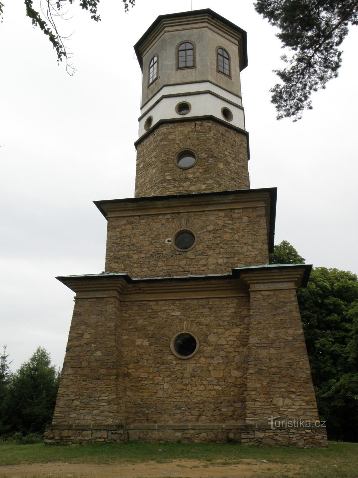 Babylon lookout tower