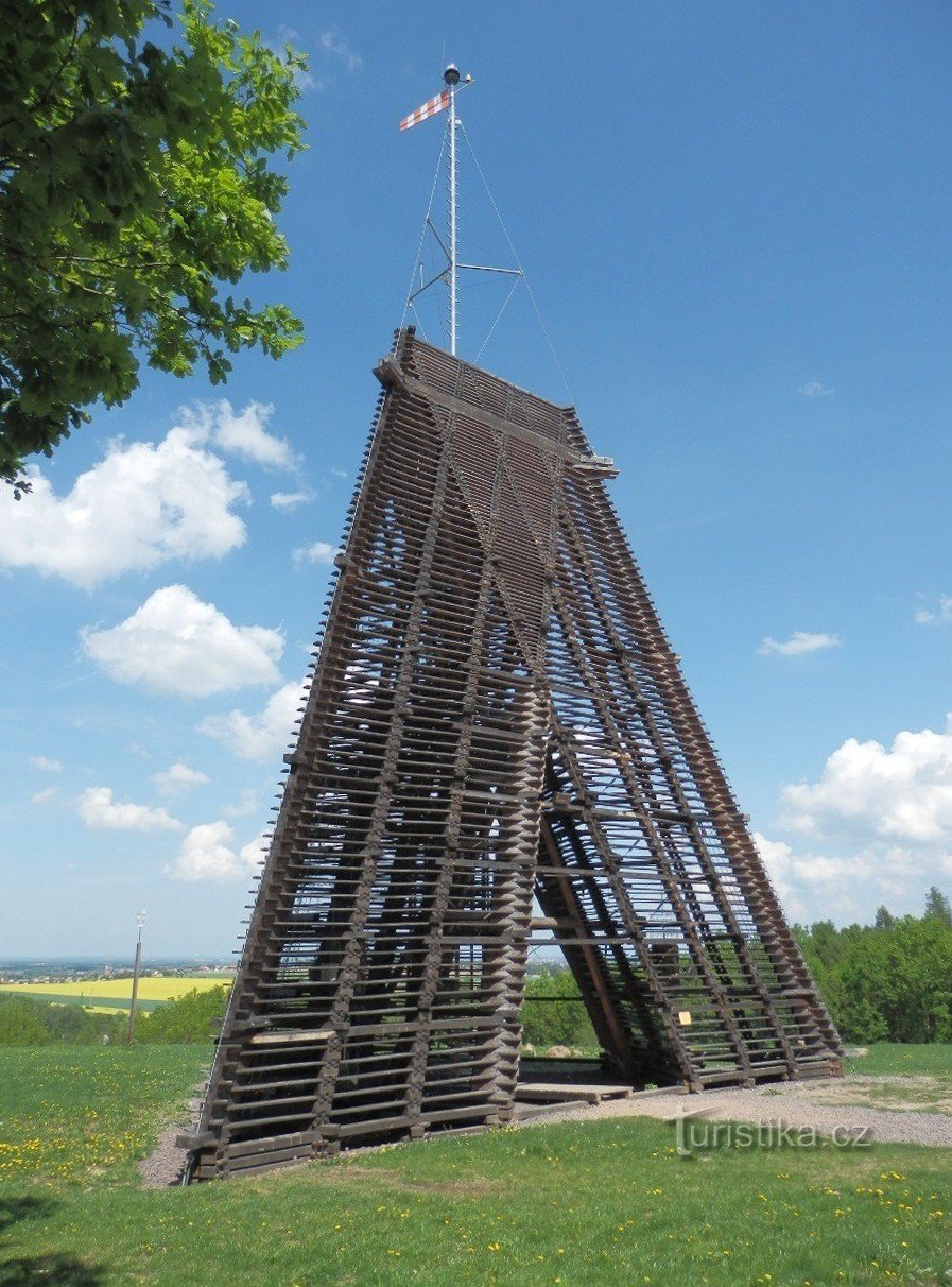 Uitkijktoren Bára II