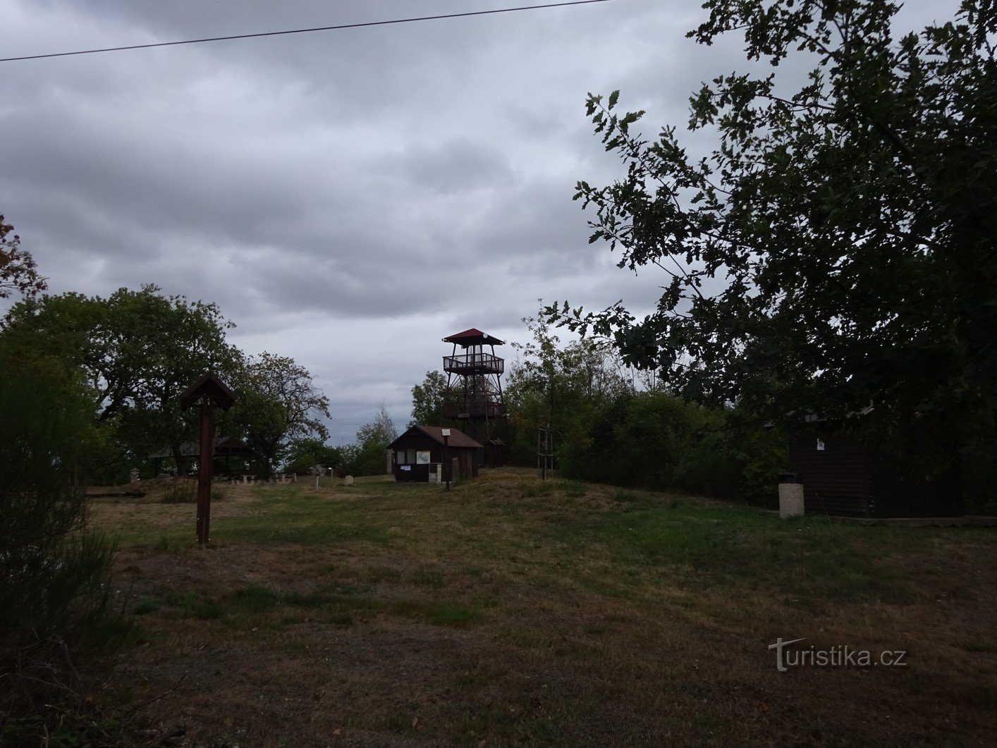 Barborka uitkijktoren in de buurt van Heřmanova Městec