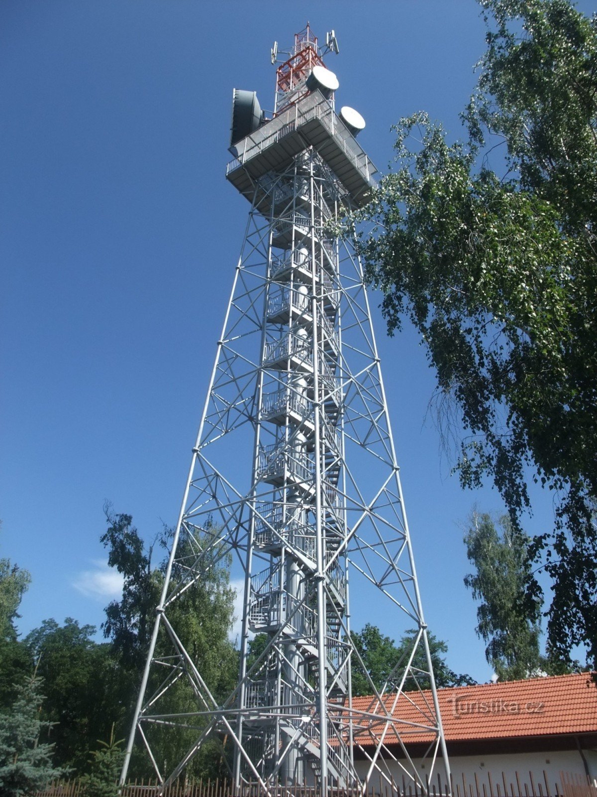 Chlum-näköalatorni lähellä Hradec Královéa