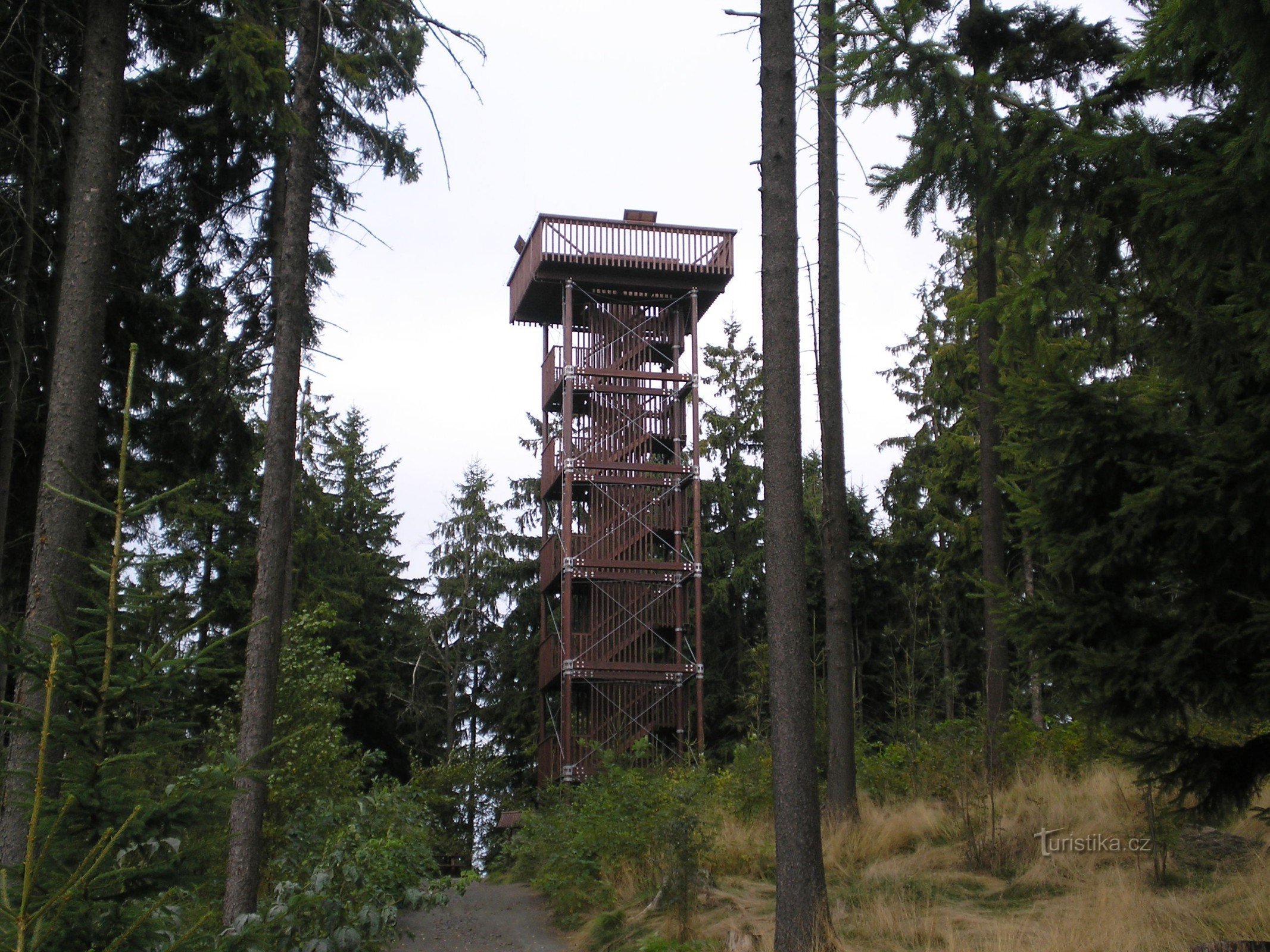 La torre di avvistamento in pietra dell'imperatore