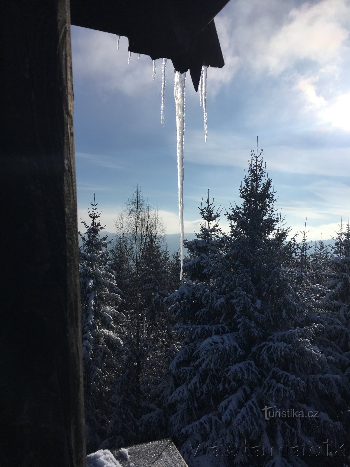 Aussichtsturm auf dem Čuba-Hügel