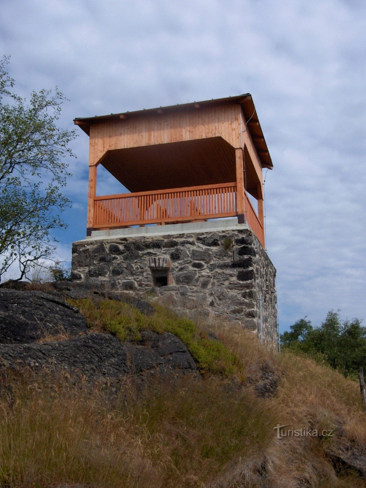 Jeřabina lookout tower