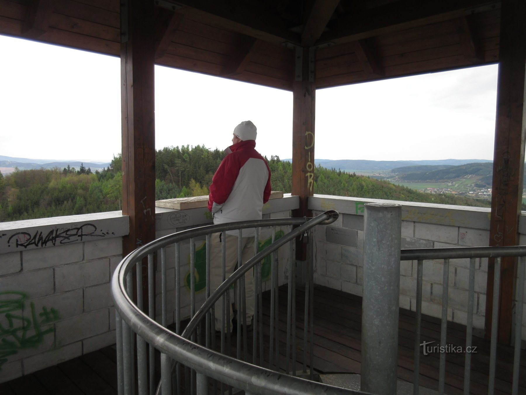 Klucanina Lookout και Εκπαιδευτικό Μονοπάτι για τα μικρότερα παιδιά