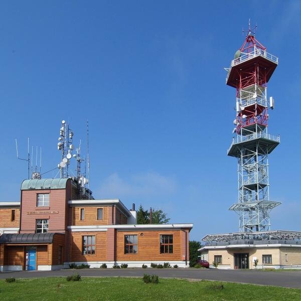 Torre de vigia Kozákov u Semil