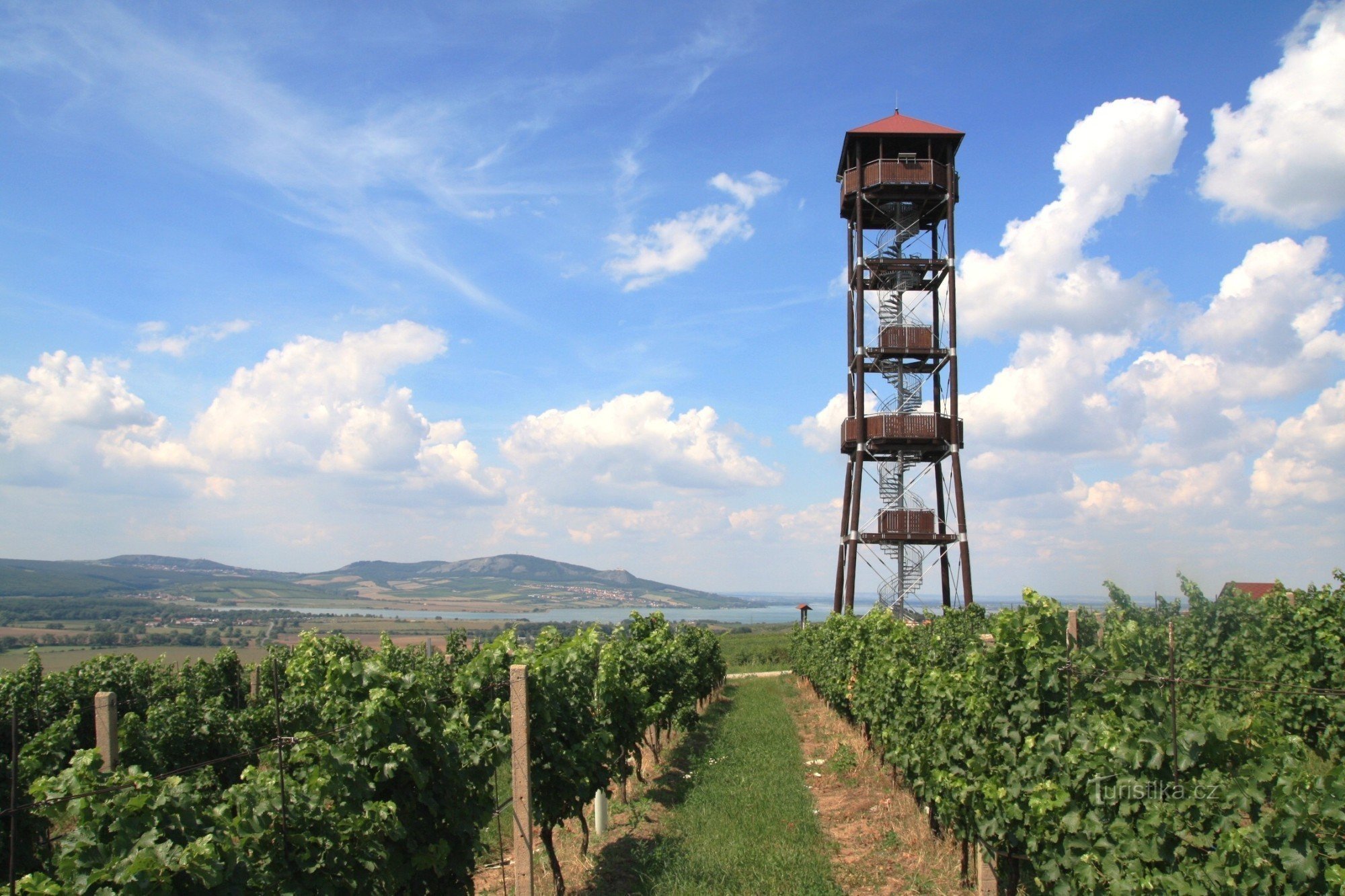 Lookout tower Beacon on Přítlucká hora