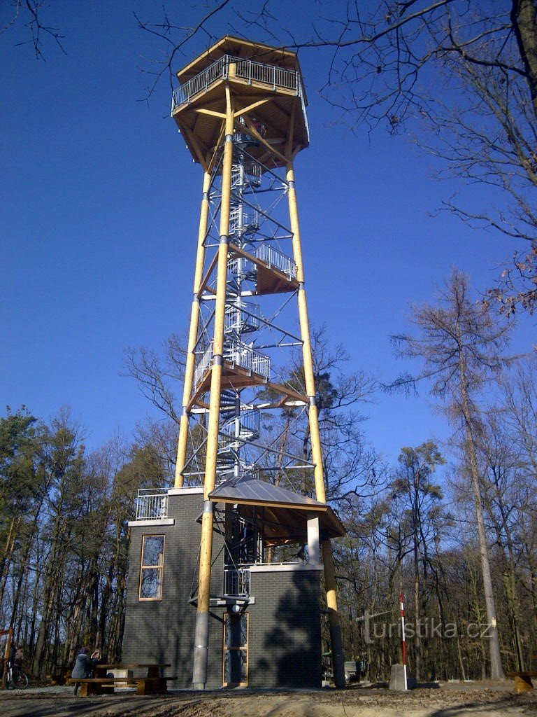 Milíř lookout tower