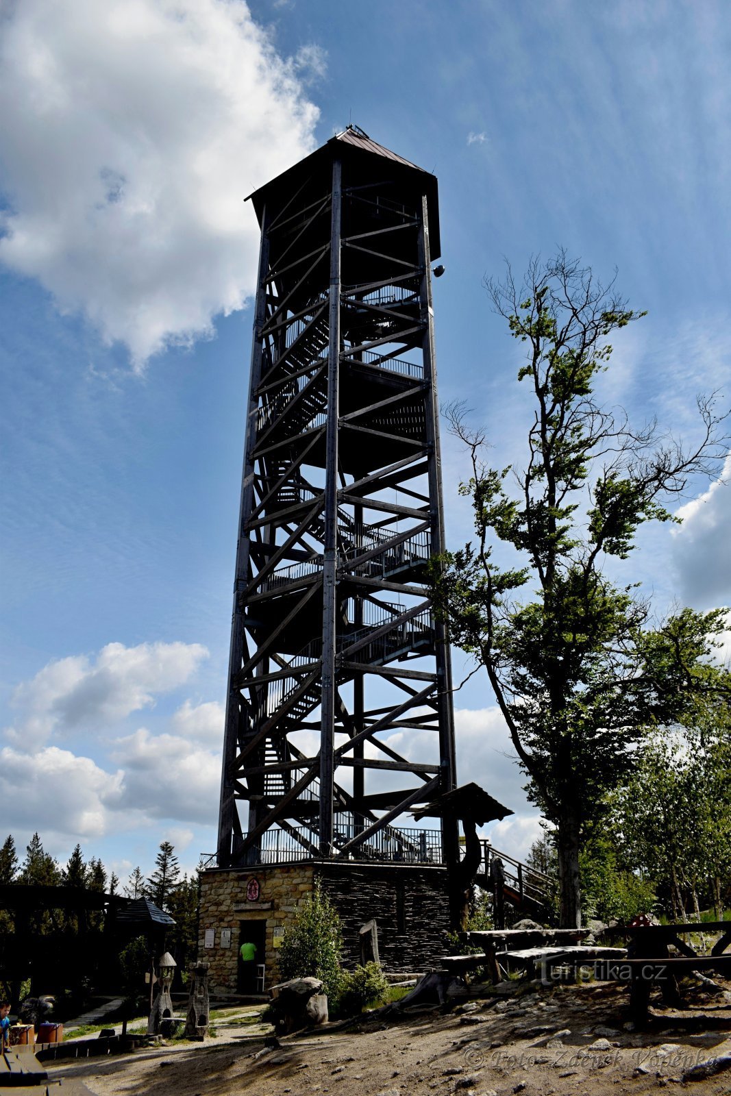 Torre de vigilancia en la montaña Havel.