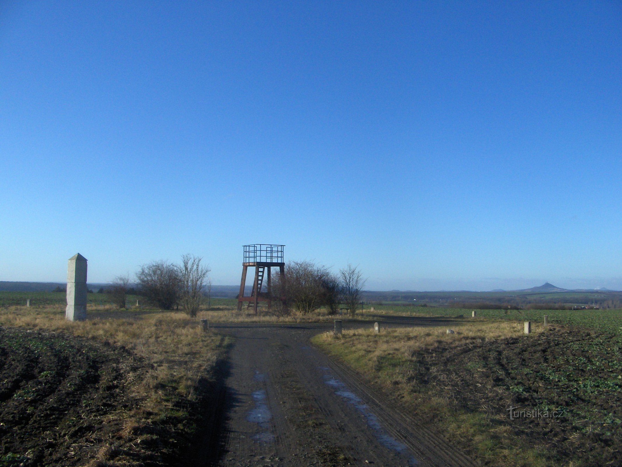 Aussichtsturm auf den Bergen