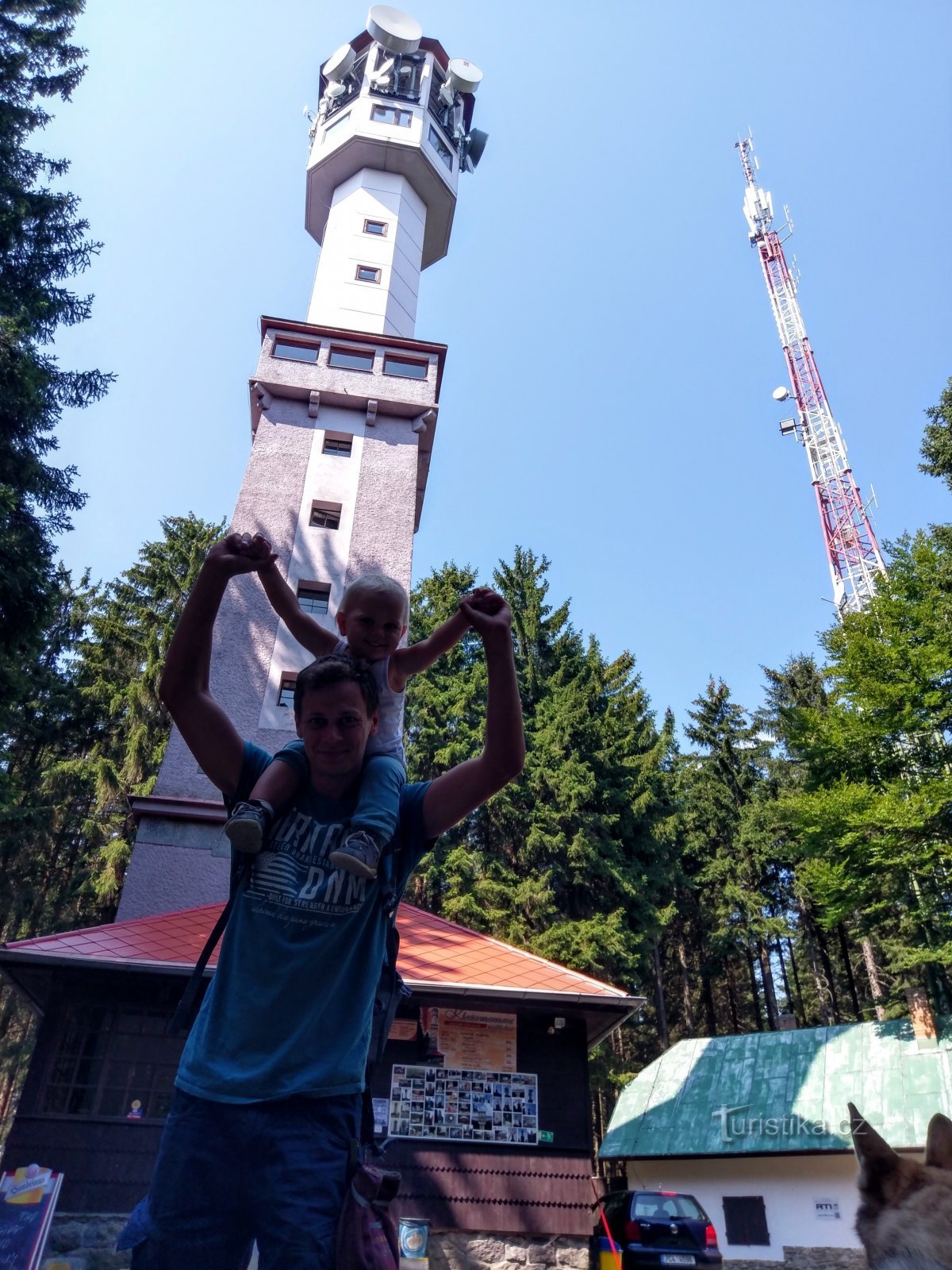 Aussichtsturm auf Javorník