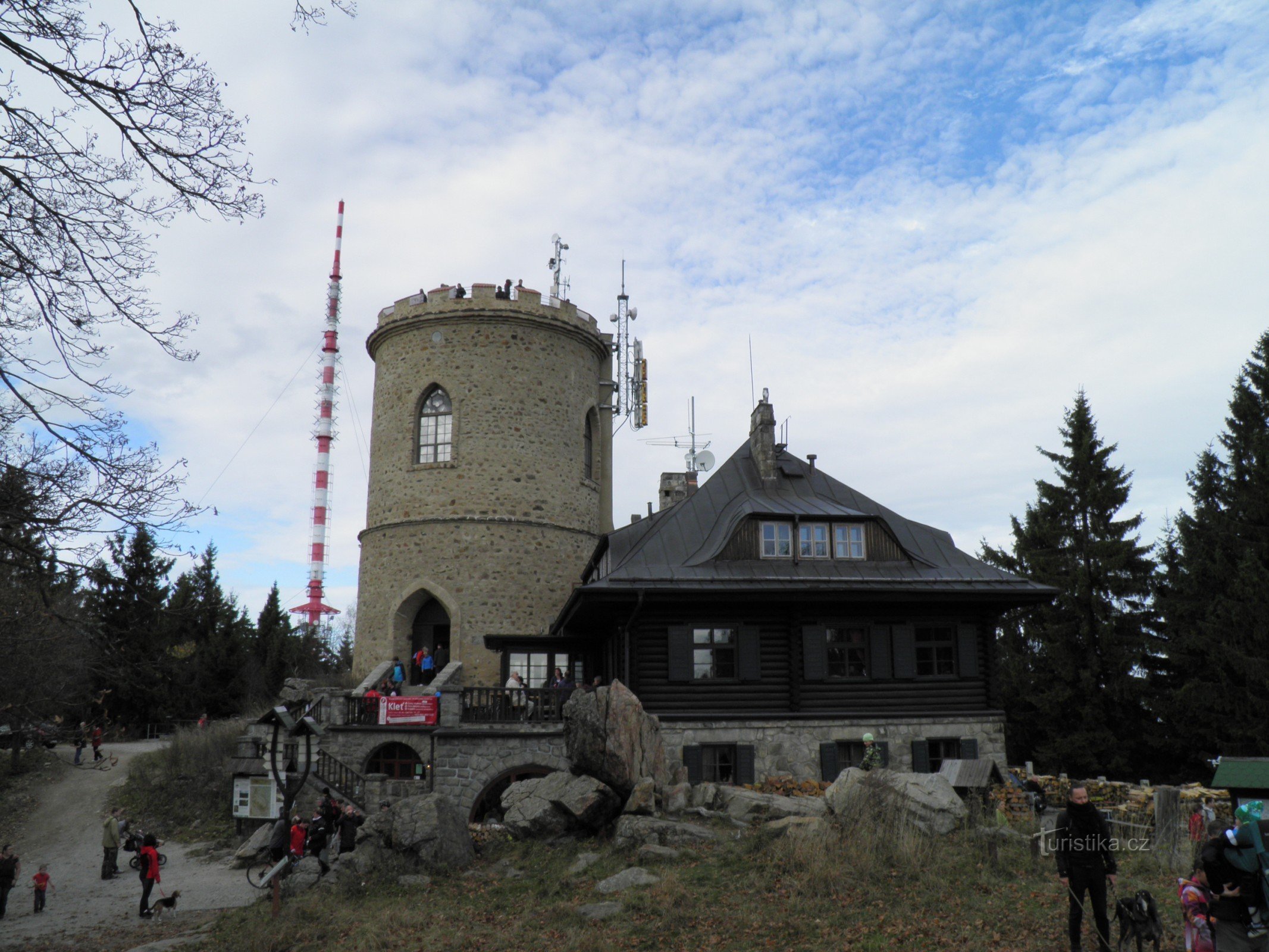 Lookout tower on Kleti.