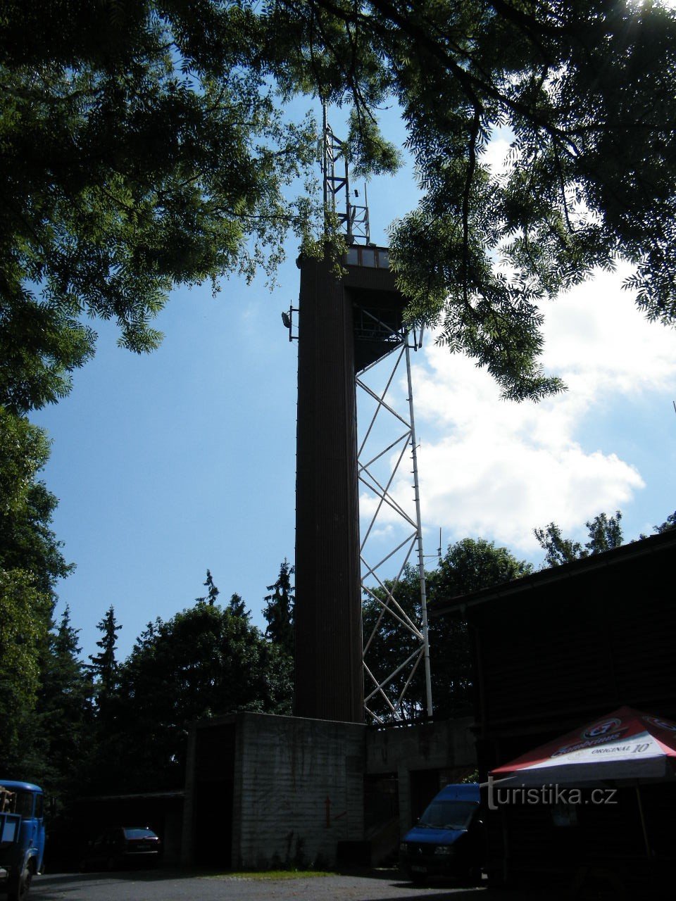 torre de observação em Koráb