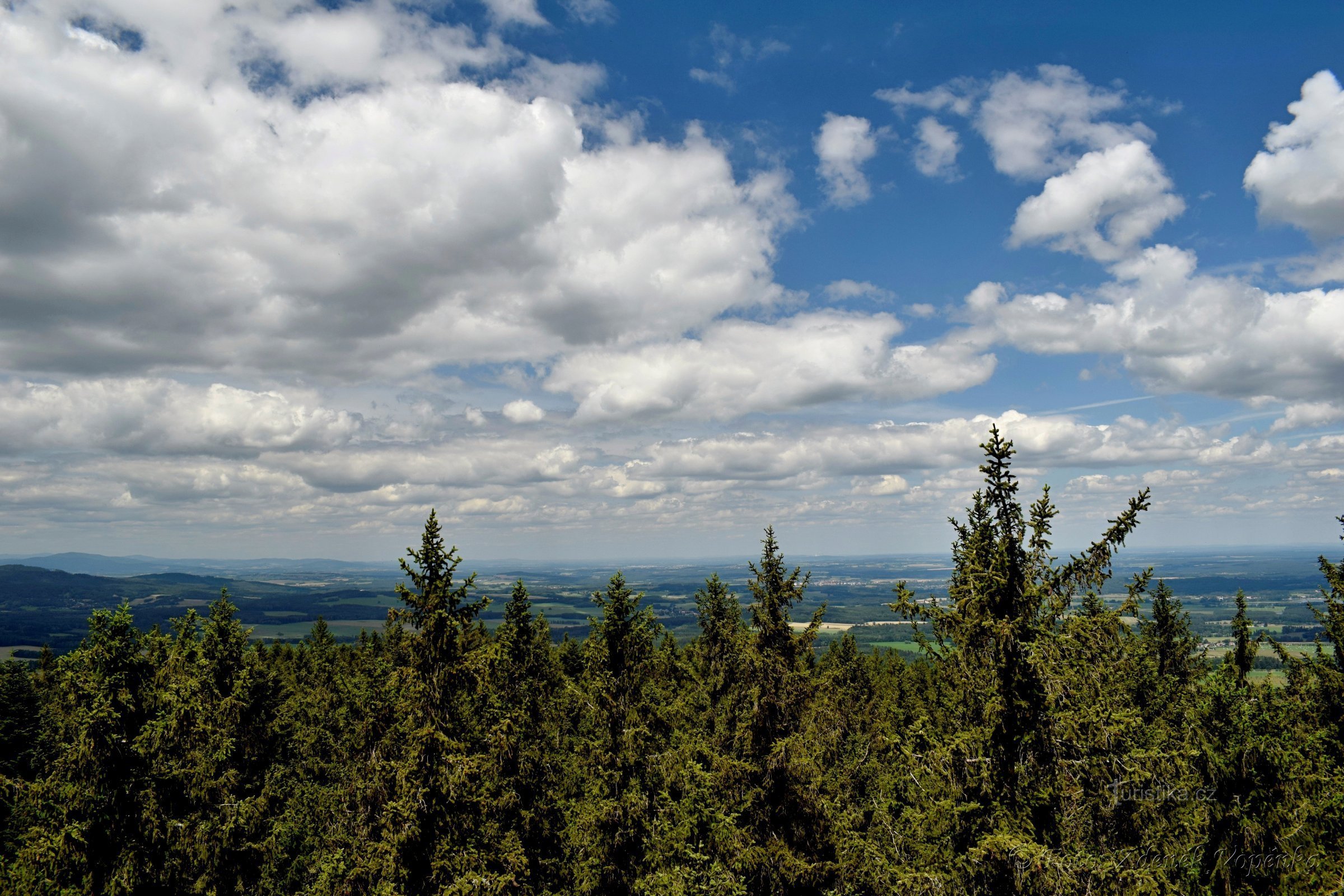 Tour de guet sur Kraví hora.