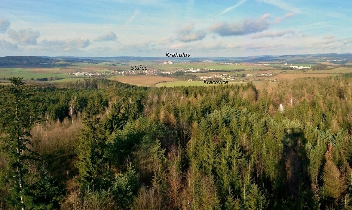 Aussichtsturm auf Pekelné kopci