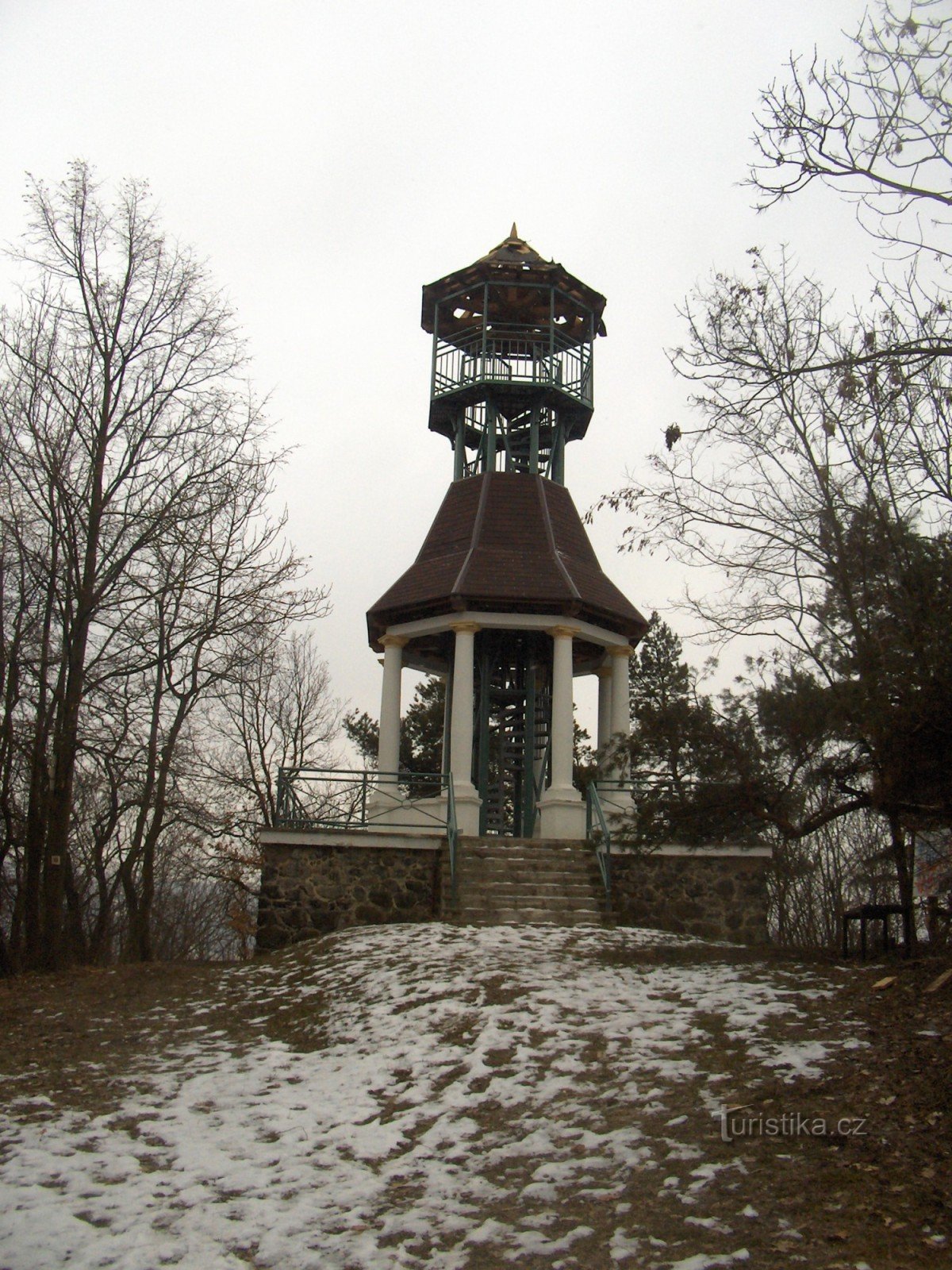 uitkijktoren op Svaté kopeček
