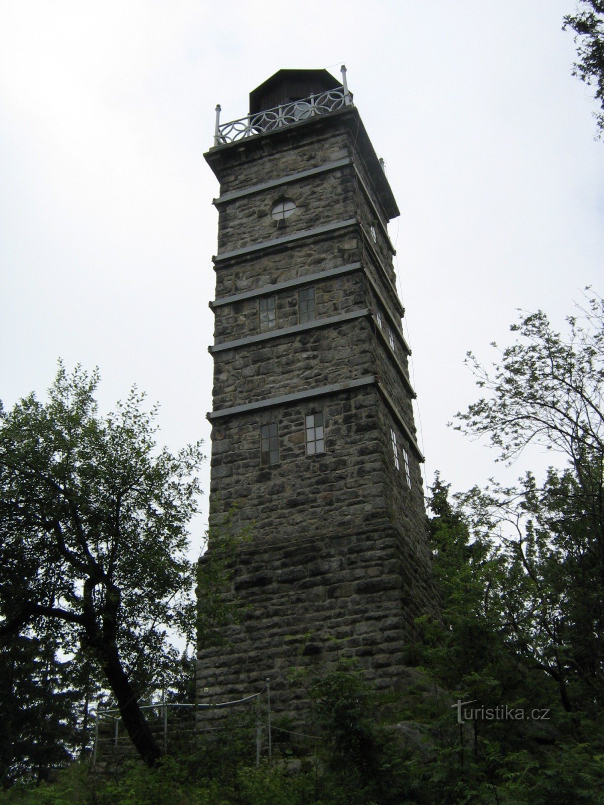 Tour de guet sur Tisovské vrch