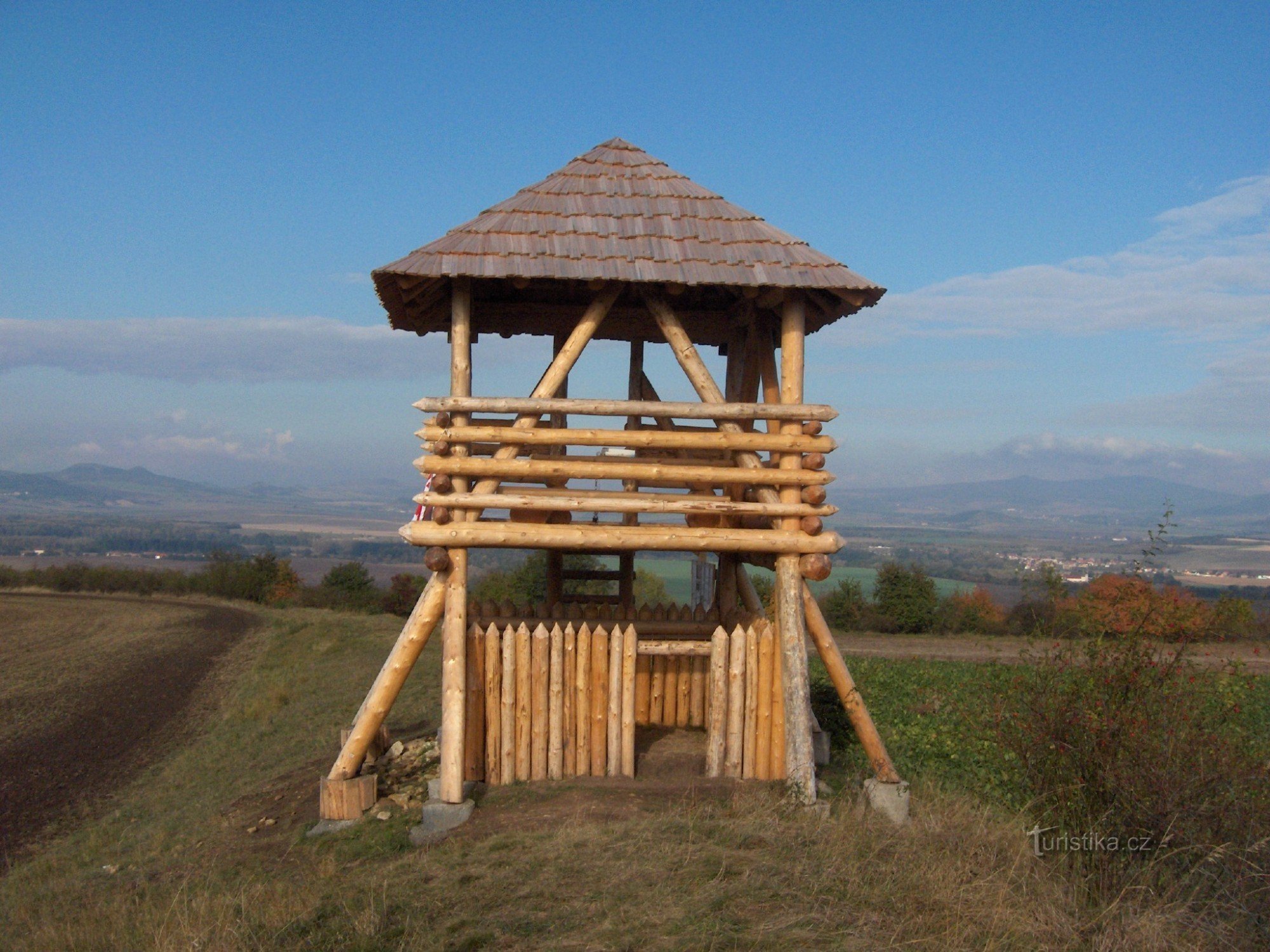 torre vigía sobre las murallas