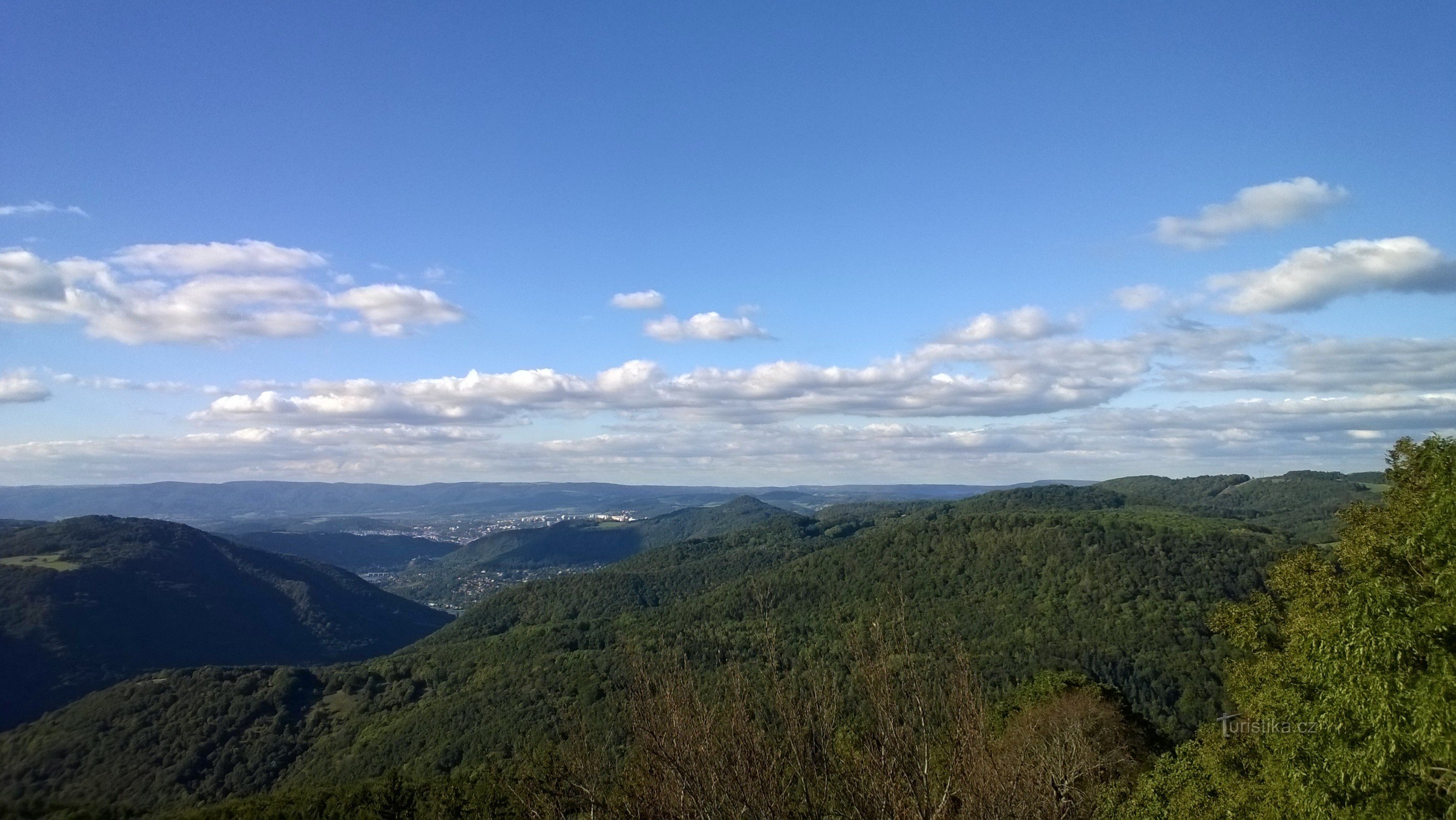 Turnul de observație la Varhoště.