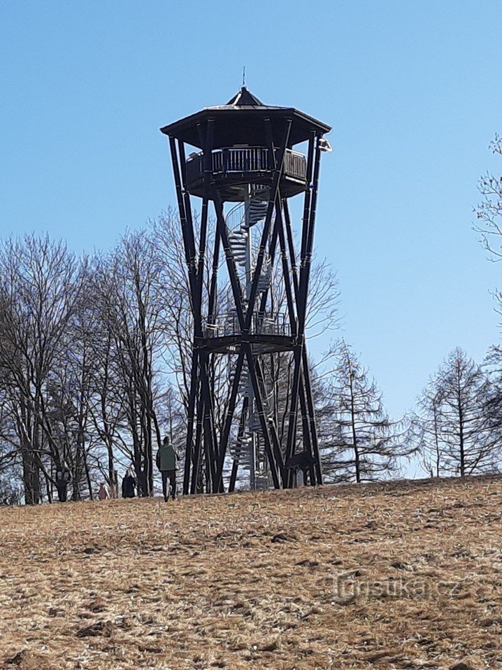 Aussichtsturm auf Vetrné Horce