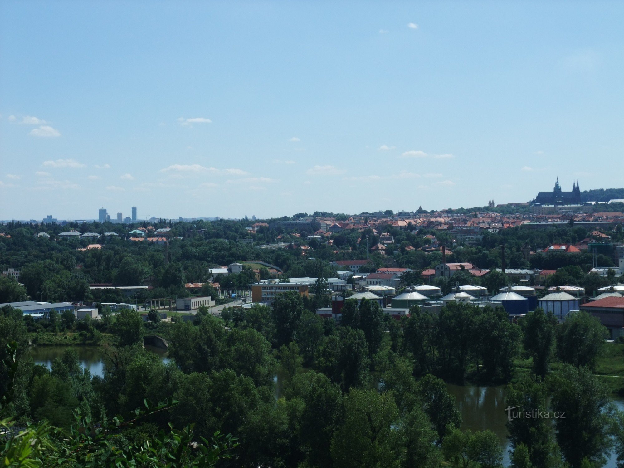 Obora kilátó a prágai állatkertben