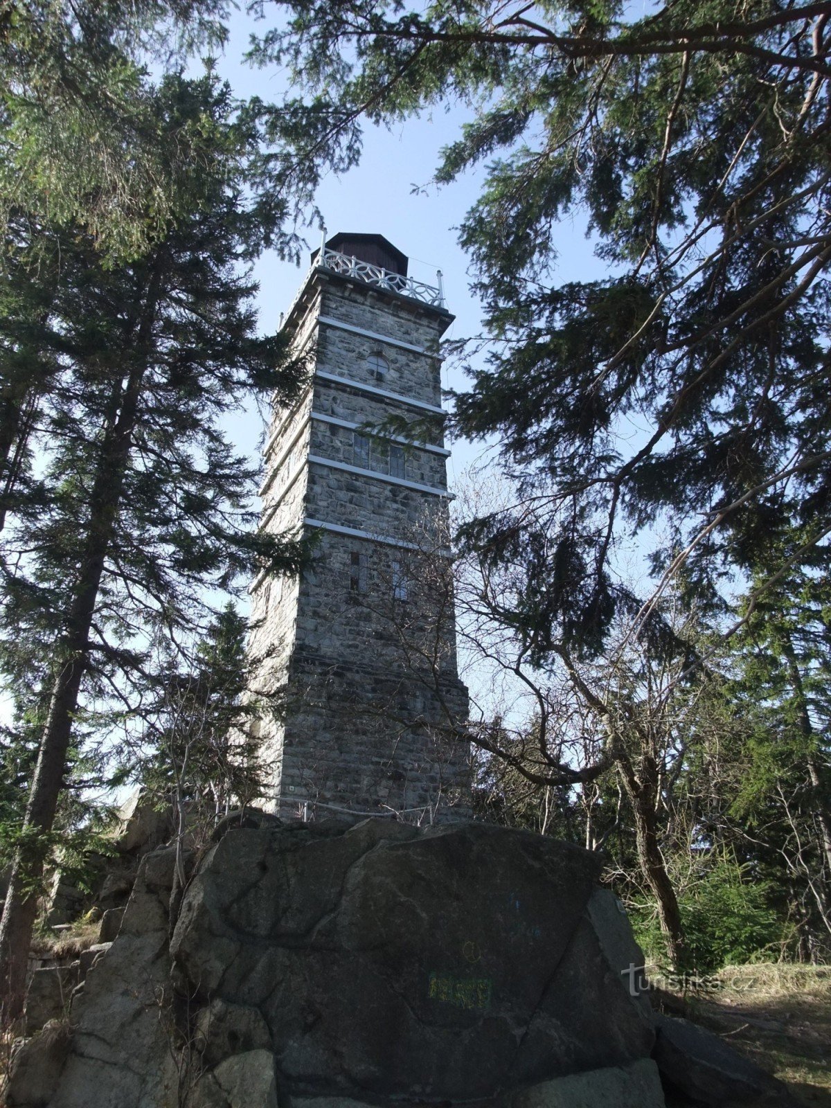 Pajndl utsiktstorn på Tisový vrch